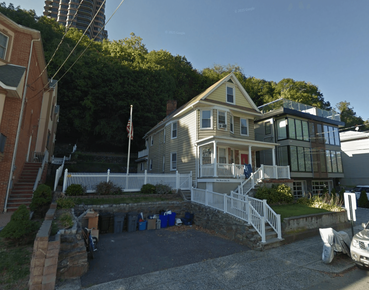 Property sold at 392 Undercliff Rd