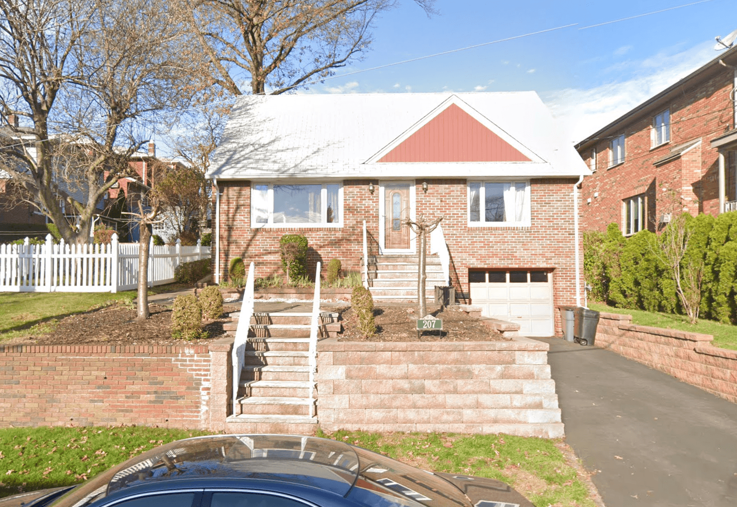 Property sold at 207 4th St